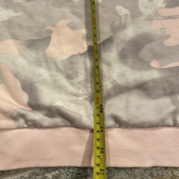 NWOT ADIDAS 😍💖 cute sweatshirt - Picture 12 of 13